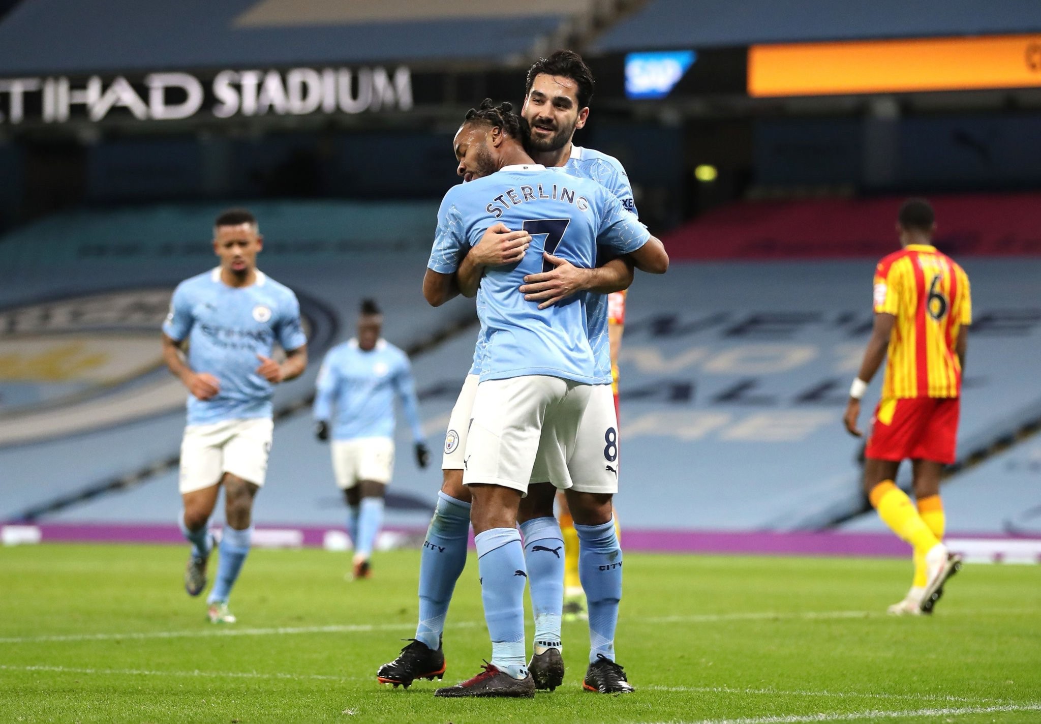 尽管在此次 尽管在此次