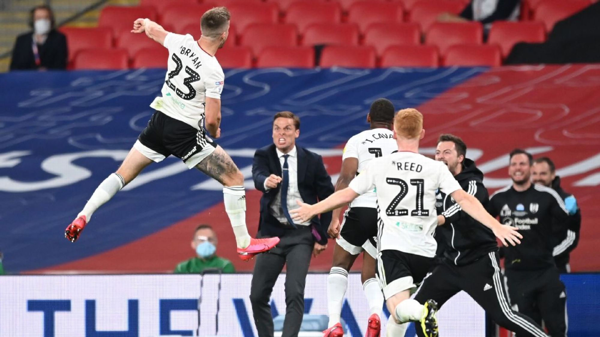 自己在比赛 自己在比赛